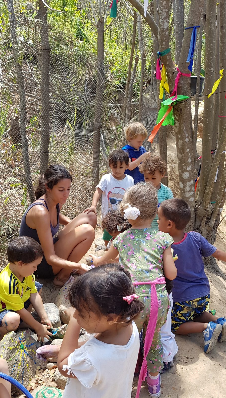 Les enfants en cercle