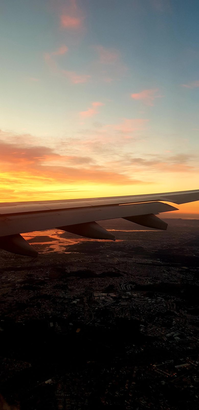 Le coucher de soleil par le hublot