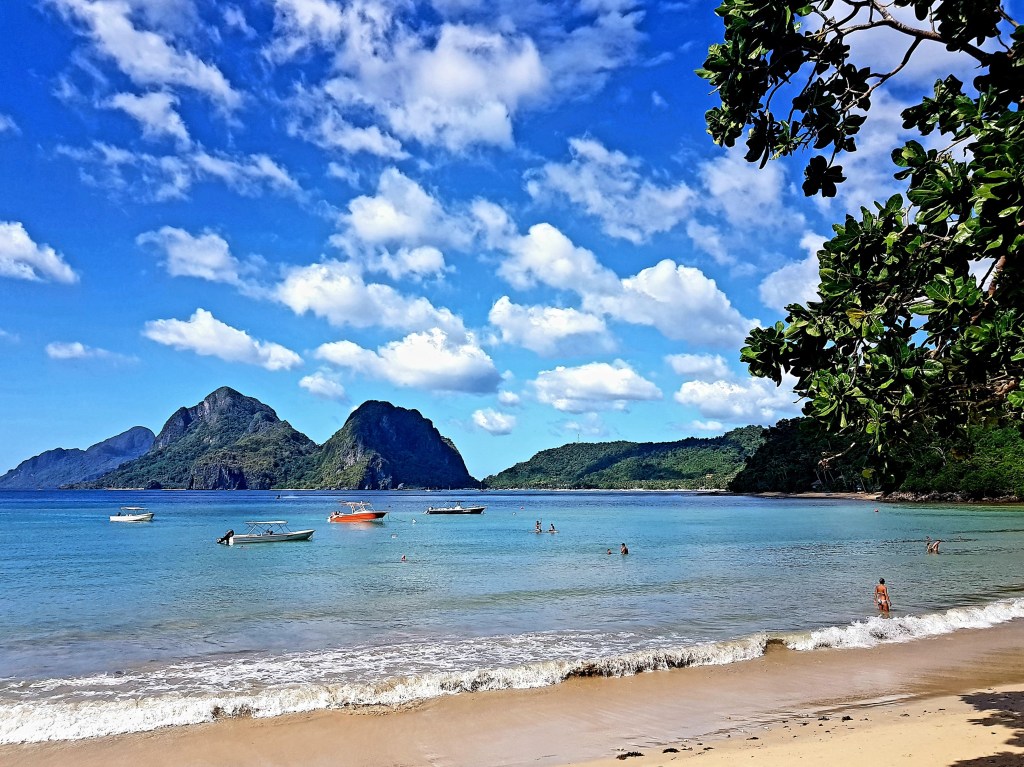 Les Imprévus de Coron : Bateau, Intoxication et Nouvelles&nbsp;Rencontres