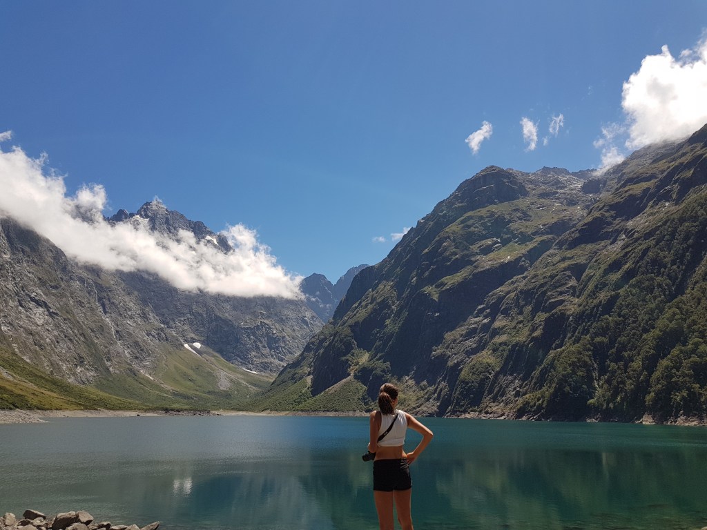 Expérience Inoubliable dans les Fjords de Milford Sound – Te Anau, Nouvelle-Zélande